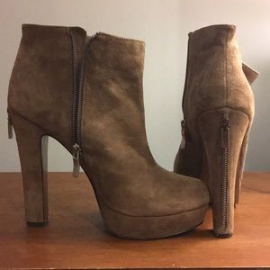 BCBG Booties High Zipper Heel 8 1/2